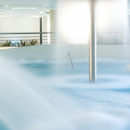 Bono Alojamiento y Circuito Aguas en el Spa Aqua Center Benidorm del hotel Deloix