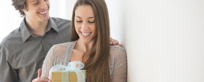 5 ideas de regalos para tu novia en fechas especiales